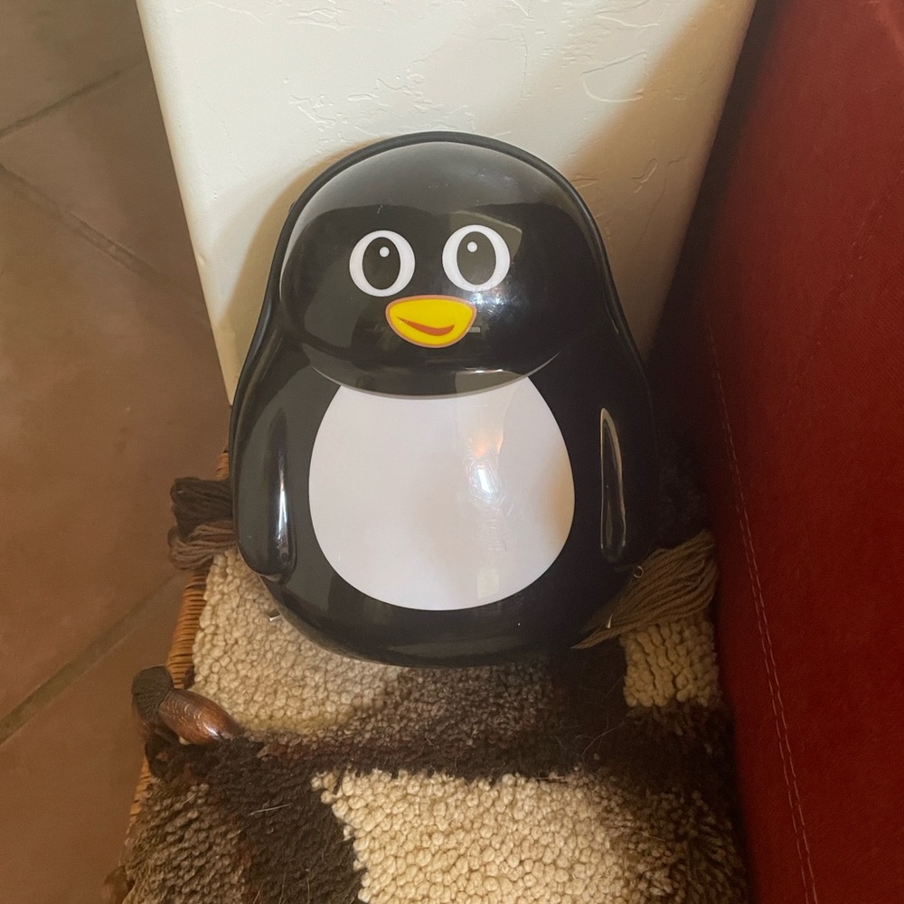 Adorable Penguin Kids Backpack - Black and White